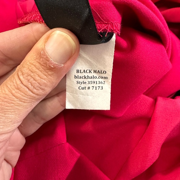 BLACK HALO | $435 Jackie O Asymmetric Half-Sleeve Belted Jumpsuit, Size 6 - Picture 10 of 13